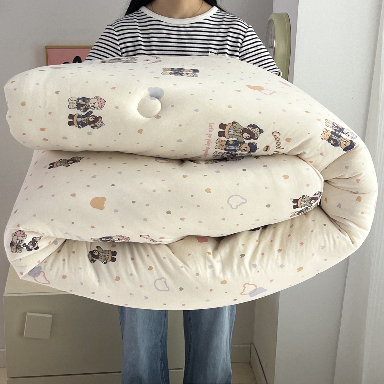 91家纺网 家纺一手货源 找家纺 小叮当家纺仓储工厂店 2026新款（全花型全花型大货 不断货）宝宝被子豆豆绒牛奶针织棉被子儿童被子豆豆被大豆被春秋被秋冬被 牛奶针织被-三只小熊