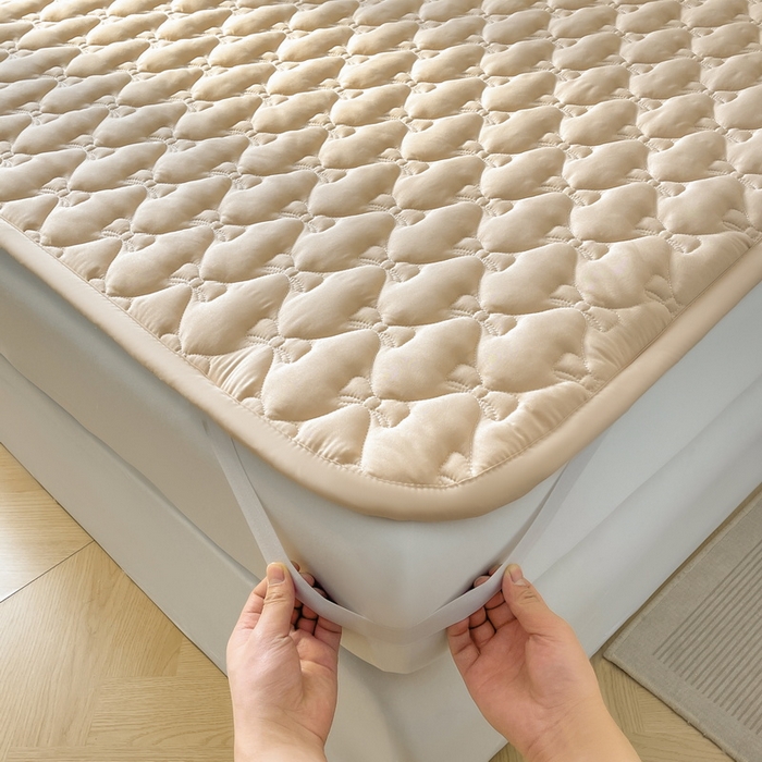 91家纺网 家纺一手货源 找家纺 LIFE.丽芙 2025新款水洗原棉单件蝴蝶结绗缝夹棉床褥垫子三件套 蝴蝶结床褥垫-奶茶