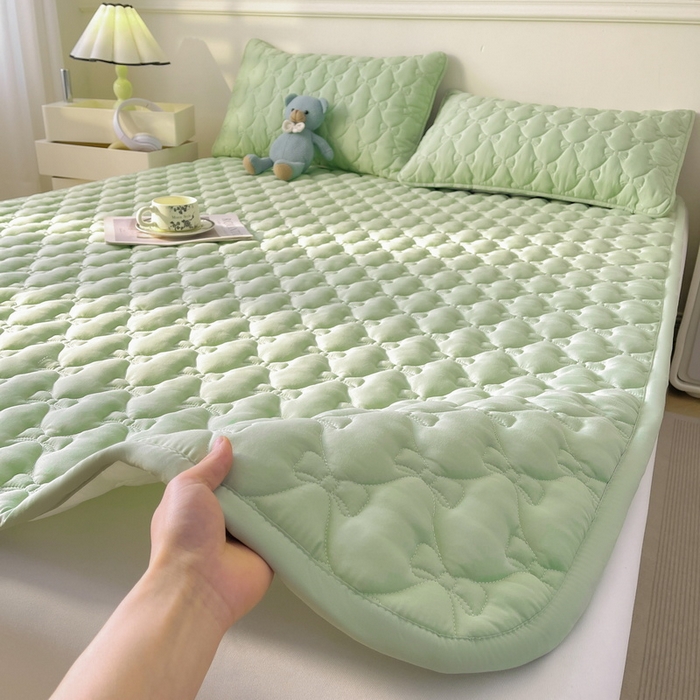 91家纺网 家纺一手货源 找家纺 LIFE.丽芙 2025新款水洗原棉单件蝴蝶结绗缝夹棉床褥垫子三件套 蝴蝶结床褥垫-松石绿