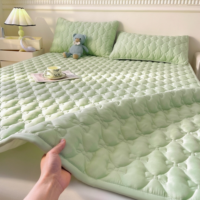 91家纺网 家纺一手货源 找家纺 LIFE.丽芙 2025新款水洗原棉单件蝴蝶结绗缝夹棉床褥垫子三件套 蝴蝶结床褥垫-松石绿