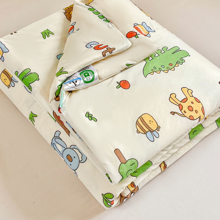 91家纺网 家纺一手货源 找家纺 小叮当家纺仓储工厂店 2026新款（全花型全花型大货 不断货）宝宝被子豆豆绒牛奶针织棉被子儿童被子豆豆被大豆被春秋被秋冬被 牛奶针织被-狮子派对