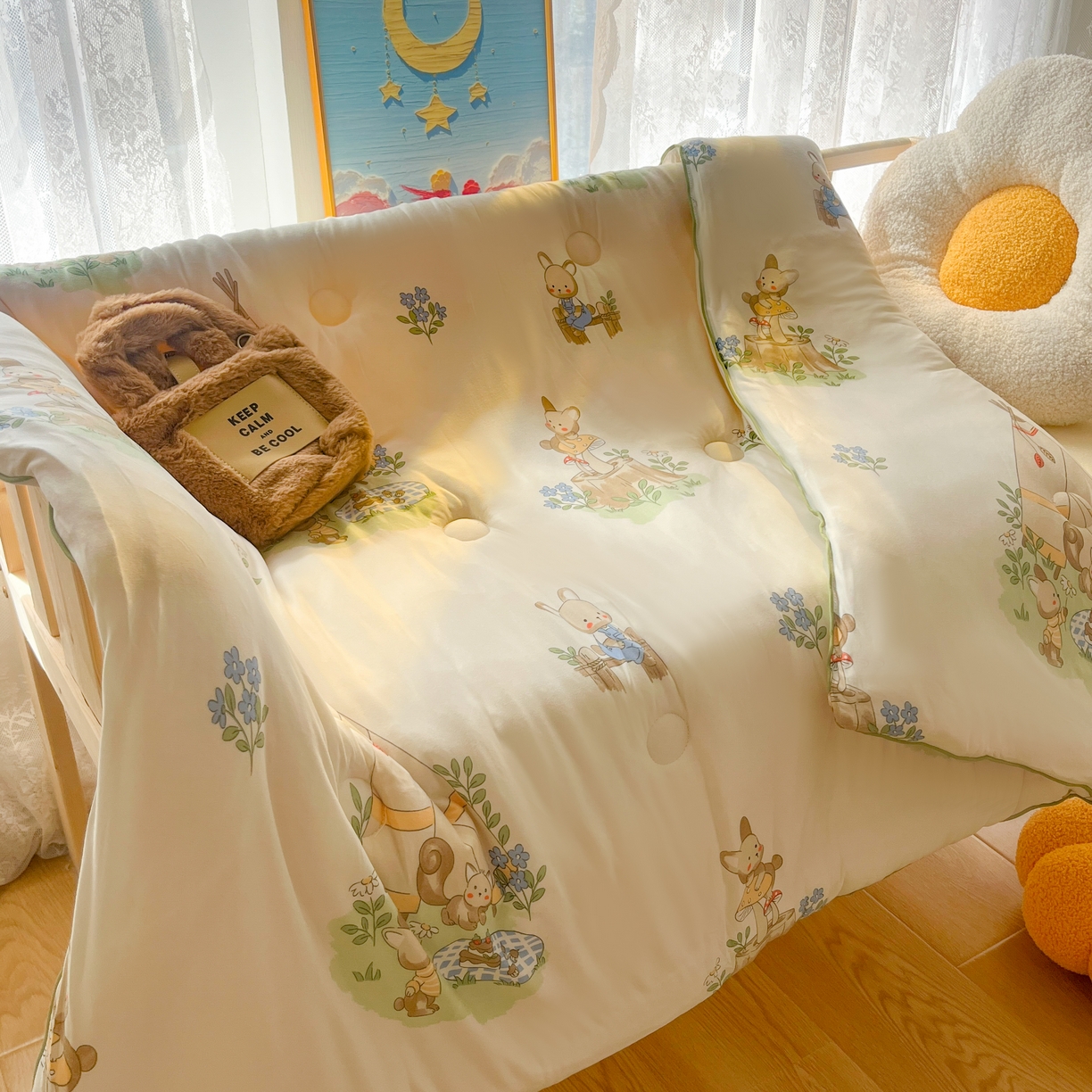 91家纺网 家纺一手货源 找家纺 小叮当家纺仓储工厂店 2026新款（全花型全花型大货 不断货）宝宝被子豆豆绒牛奶针织棉被子儿童被子豆豆被大豆被春秋被秋冬被 牛奶针织被-松鼠萌兔