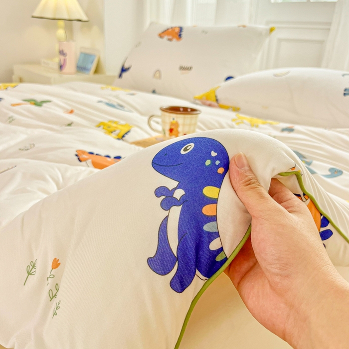 91家纺网 家纺一手货源 找家纺 小叮当家纺仓储工厂店 2026新款（全花型全花型大货 不断货）宝宝被子豆豆绒牛奶针织棉被子儿童被子豆豆被大豆被春秋被秋冬被 牛奶针织被-侏罗纪