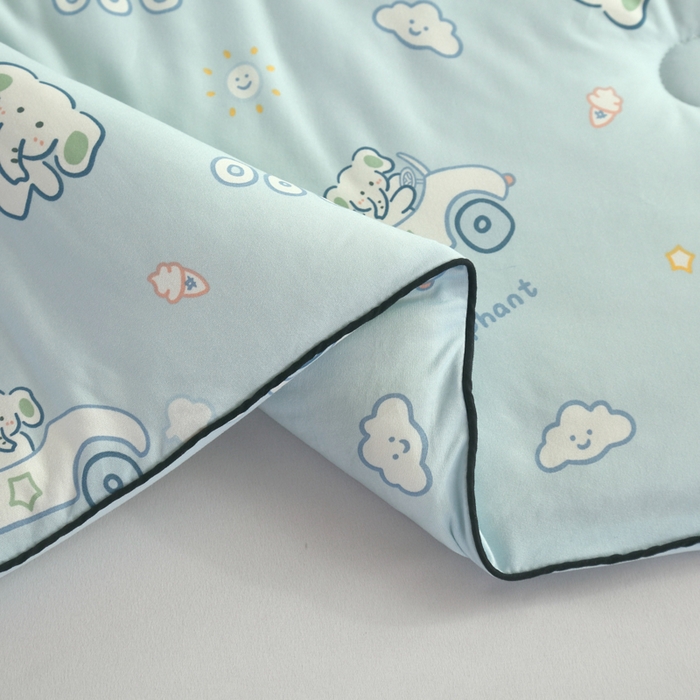 91家纺网 家纺一手货源 找家纺 小叮当家纺仓储工厂店 2026新款（全花型全花型大货 不断货）宝宝被子豆豆绒牛奶针织棉被子儿童被子豆豆被大豆被春秋被秋冬被 汽车小熊【A类针织棉面料母婴可用】