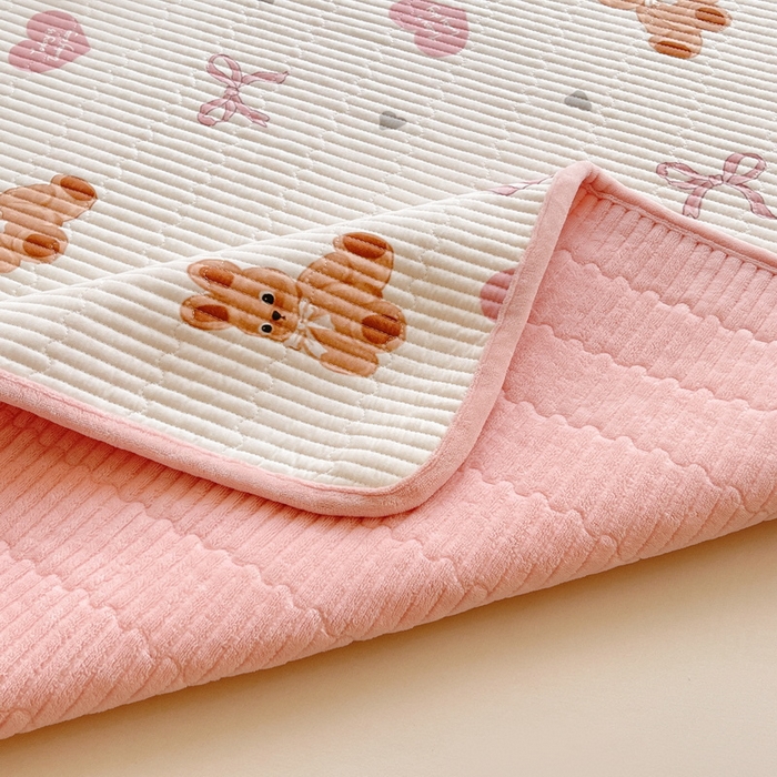 91家纺网 家纺一手货源 找家纺 （总）LIFE.丽芙 2025新款A类四季可用A版全棉数码印花B版牛奶绒单件夹棉床褥垫三件套