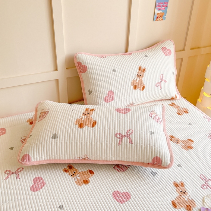 91家纺网 家纺一手货源 找家纺 （总）LIFE.丽芙 2025新款A类四季可用A版全棉数码印花B版牛奶绒单件夹棉床褥垫三件套