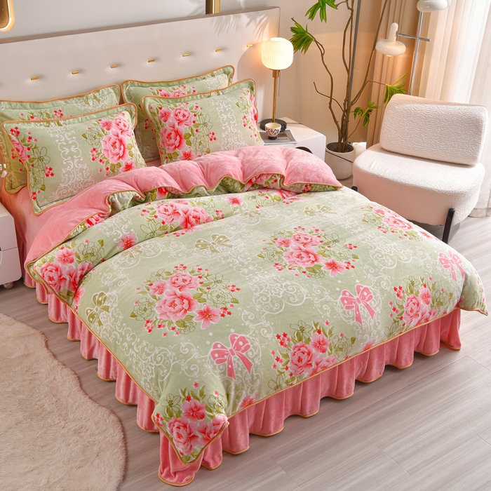 91家纺网 家纺一手货源 找家纺 仟岸家纺 2025新款高克重床裙款印花牛奶绒四件套 繁花