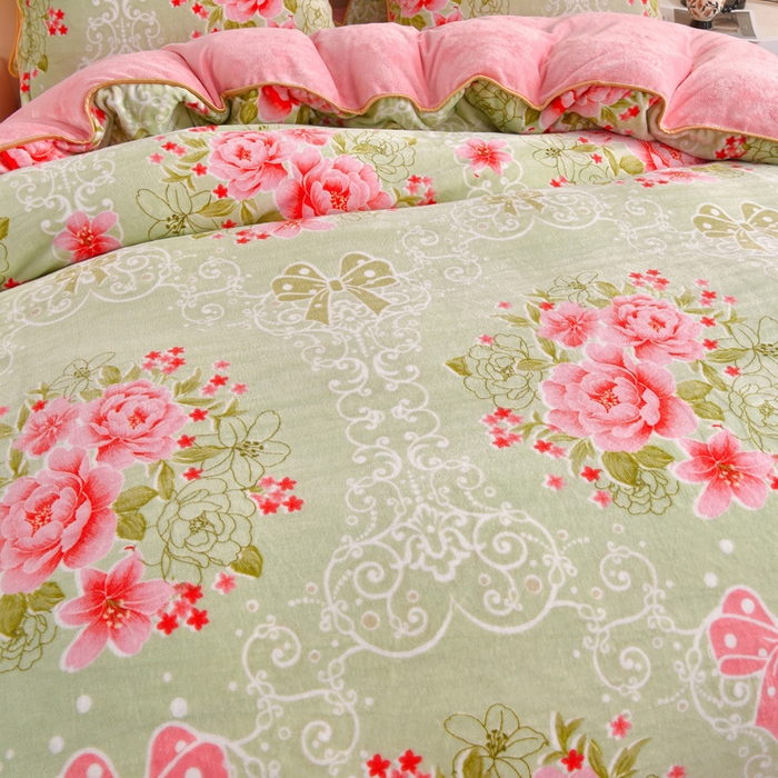 91家纺网 家纺一手货源 找家纺 仟岸家纺 2025新款高克重床裙款印花牛奶绒四件套 繁花