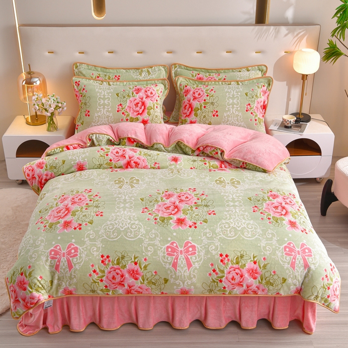 91家纺网 家纺一手货源 找家纺 （总）仟岸家纺 2025新款高克重床裙款印花牛奶绒四件套