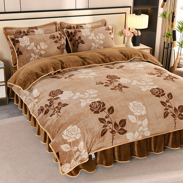 91家纺网 家纺一手货源 找家纺 仟岸家纺 2025新款高克重床裙款印花牛奶绒四件套 玫瑰情缘