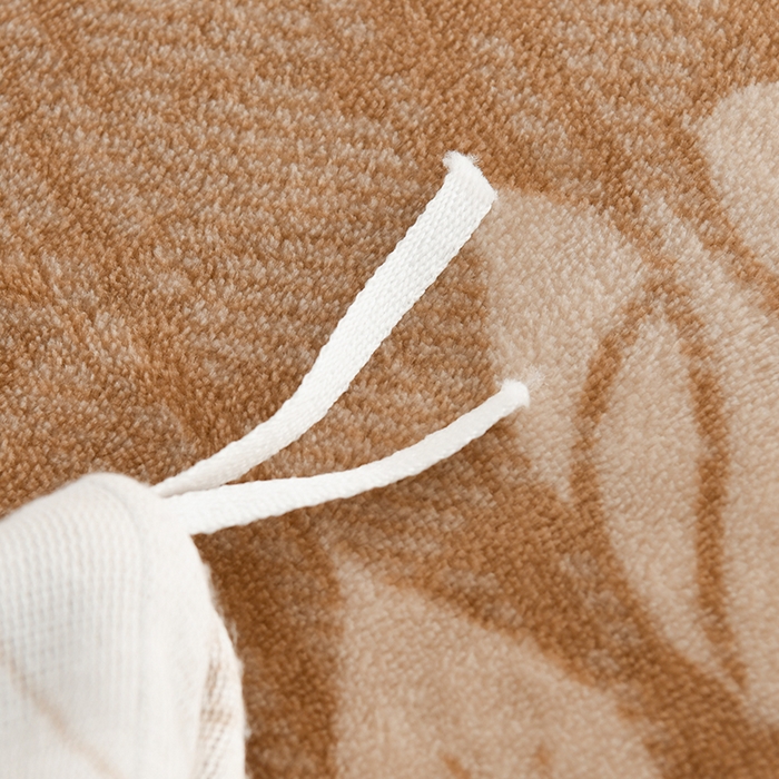 91家纺网 家纺一手货源 找家纺 仟岸家纺 2025新款高克重床裙款印花牛奶绒四件套 玫瑰情缘