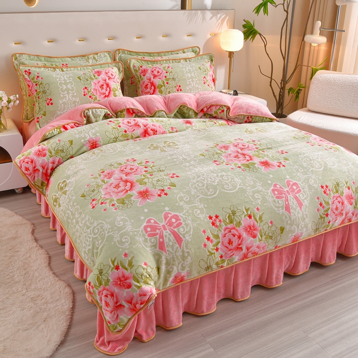 91家纺网 家纺一手货源 找家纺 仟岸家纺 2025新款高克重床裙款印花牛奶绒四件套 繁花