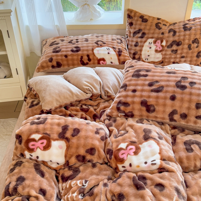 91家纺网 家纺一手货源 找家纺 仟岸家纺 2025新款泡泡绒印花四件套 豹猫