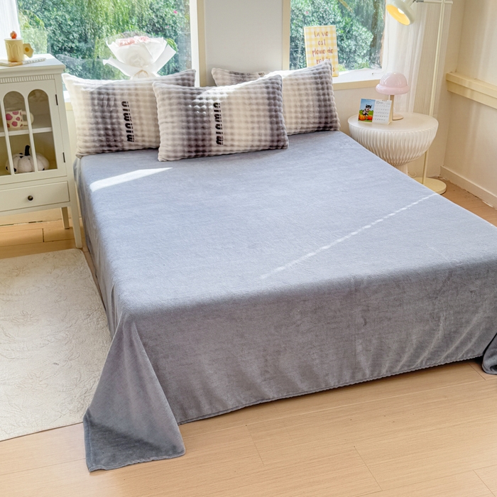 91家纺网 家纺一手货源 找家纺 仟岸家纺 2025新款泡泡绒印花四件套 高达灰