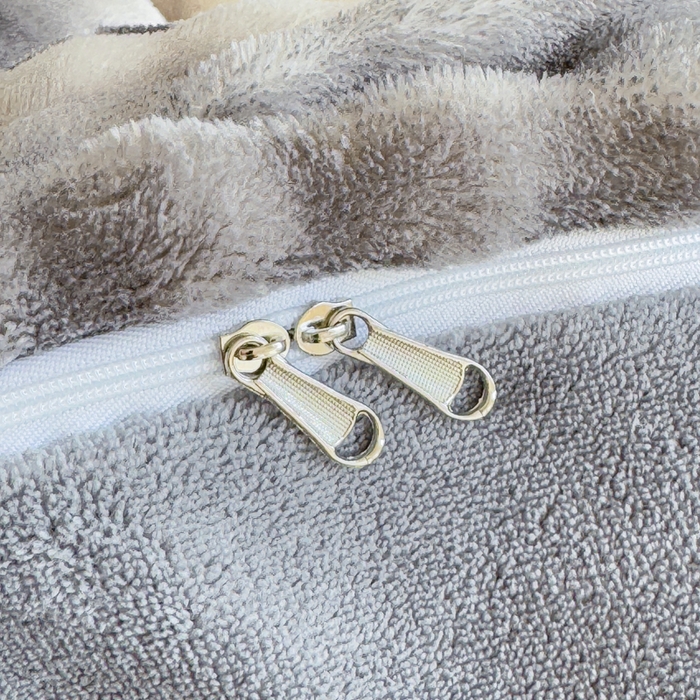 91家纺网 家纺一手货源 找家纺 仟岸家纺 2025新款泡泡绒印花四件套 高达灰