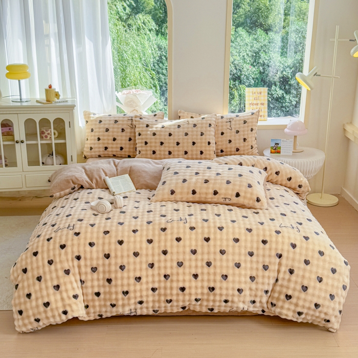 91家纺网 家纺一手货源 找家纺 仟岸家纺 2025新款泡泡绒印花四件套 黑A