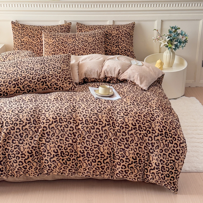 91家纺网 家纺一手货源 找家纺 （总）仟岸家纺 2025新款牛奶绒印花四件套