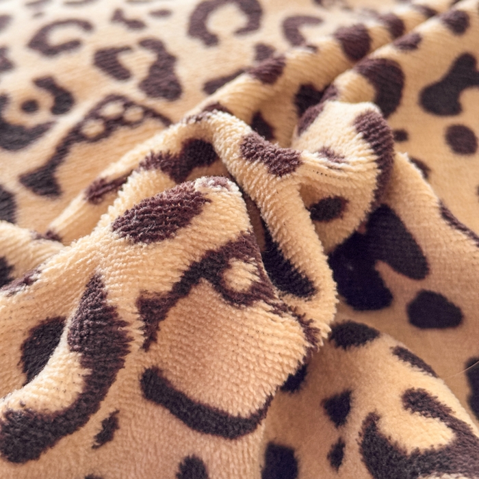 91家纺网 家纺一手货源 找家纺 仟岸家纺 2025新款牛奶绒印花四件套 豹纹咖