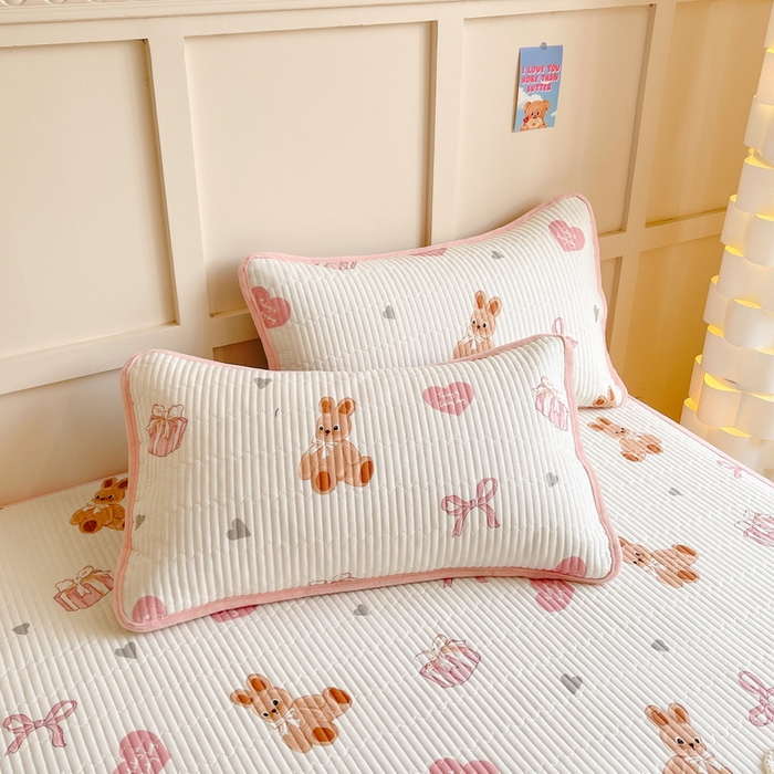 91家纺网 家纺一手货源 找家纺 LIFE.丽芙 2025新款A类四季可用A版全棉数码印花B版牛奶绒单件夹棉床褥垫三件套 床褥垫-安琪拉-粉