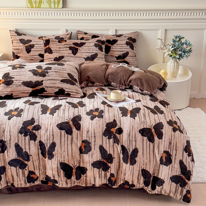 91家纺网 家纺一手货源 找家纺 仟岸家纺 2025新款牛奶绒印花四件套 蝴蝶