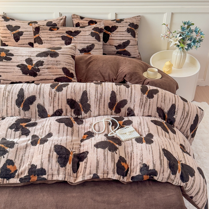 91家纺网 家纺一手货源 找家纺 仟岸家纺 2025新款牛奶绒印花四件套 蝴蝶