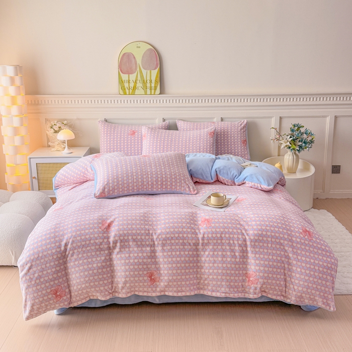 91家纺网 家纺一手货源 找家纺 仟岸家纺 2025新款牛奶绒印花四件套 蝴蝶结爱心