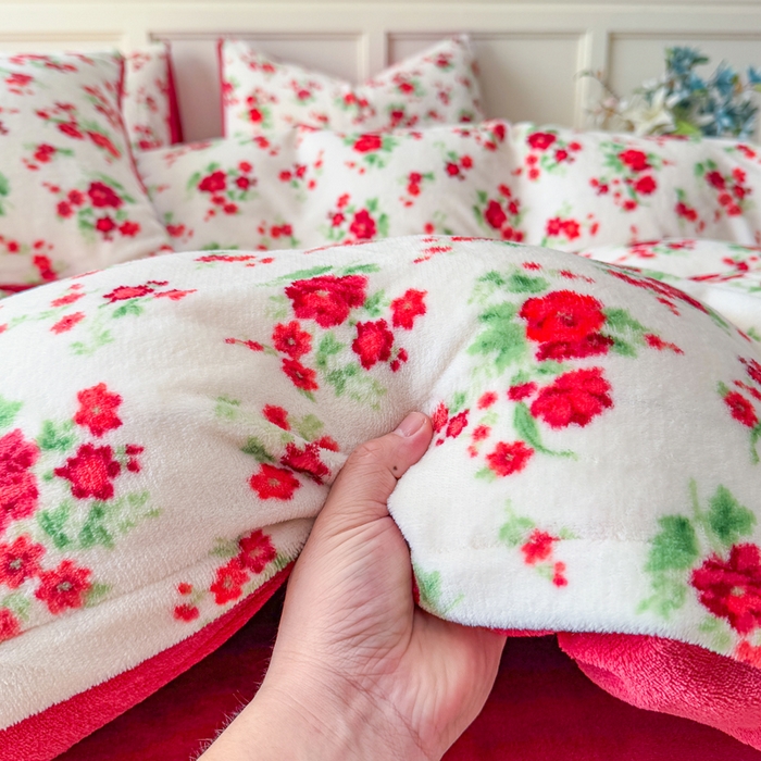 91家纺网 家纺一手货源 找家纺 仟岸家纺 2025新款牛奶绒印花四件套 花妖白