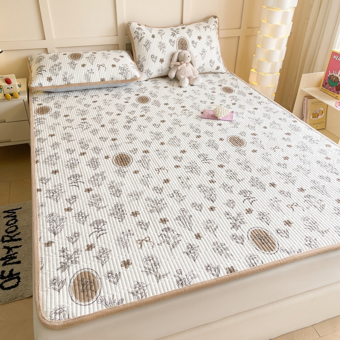 91家纺网 家纺一手货源 找家纺 LIFE.丽芙 2025新款A类四季可用A版全棉数码印花B版牛奶绒单件夹棉床褥垫三件套 床褥垫-芭提雅