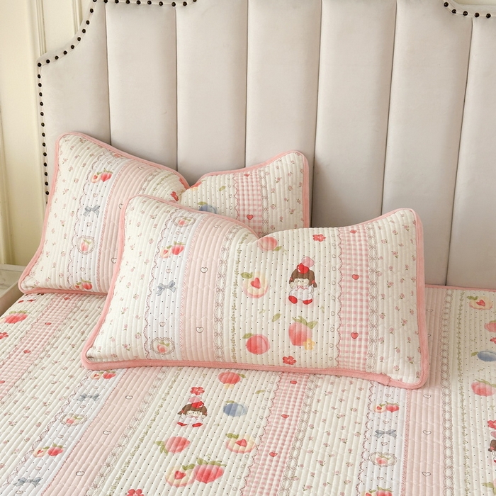 91家纺网 家纺一手货源 找家纺 LIFE.丽芙 2025新款A类四季可用A版全棉数码印花B版牛奶绒单件夹棉炕盖床盖三件套 床盖-爱心小妹