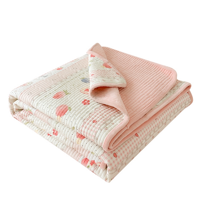 91家纺网 家纺一手货源 找家纺 LIFE.丽芙 2025新款A类四季可用A版全棉数码印花B版牛奶绒单件夹棉炕盖床盖三件套 床盖-爱心小妹