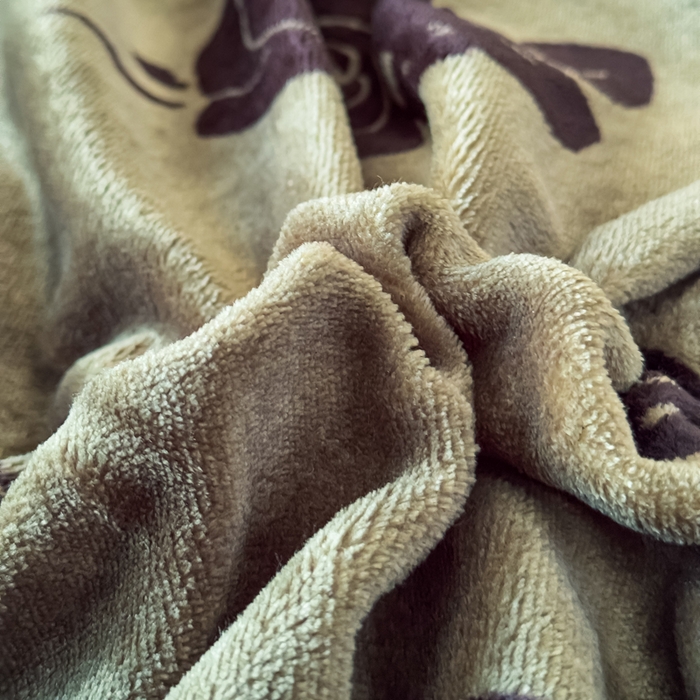 91家纺网 家纺一手货源 找家纺 仟岸家纺 2025新款牛奶绒印花四件套 花枝绿