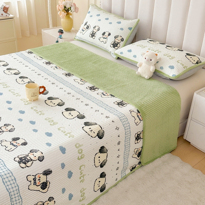 91家纺网 家纺一手货源 找家纺 LIFE.丽芙 2025新款A类四季可用A版全棉数码印花B版牛奶绒单件夹棉炕盖床盖三件套 床盖-调皮狗狗