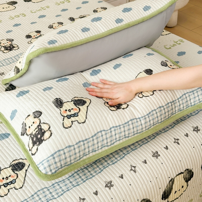 91家纺网 家纺一手货源 找家纺 LIFE.丽芙 2025新款A类四季可用A版全棉数码印花B版牛奶绒单件夹棉炕盖床盖三件套 床盖-调皮狗狗