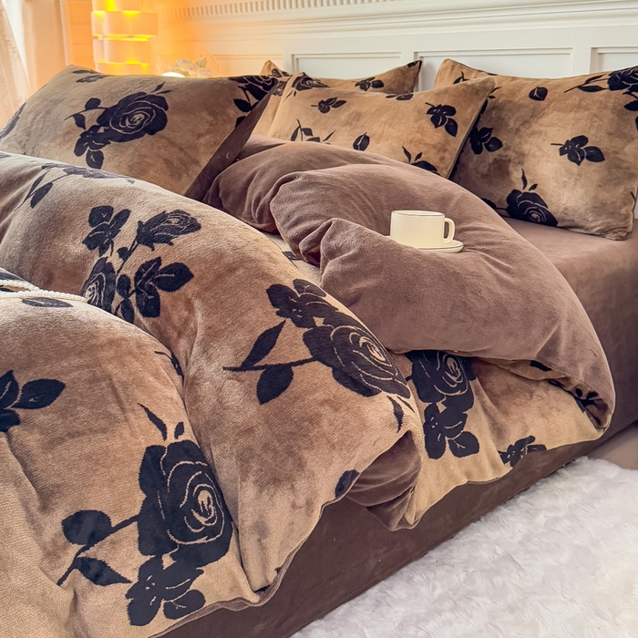 仟岸家纺 2025新款牛奶绒印花四件套 玫瑰咖