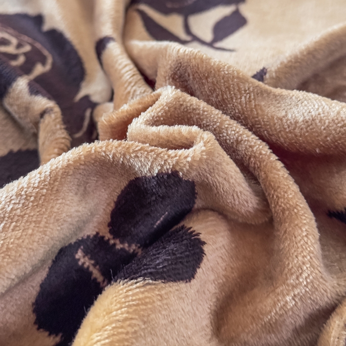 91家纺网 家纺一手货源 找家纺 仟岸家纺 2025新款牛奶绒印花四件套 玫瑰咖