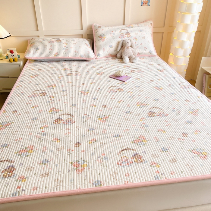 91家纺网 家纺一手货源 找家纺 LIFE.丽芙 2025新款A类四季可用A版全棉数码印花B版牛奶绒单件夹棉床褥垫三件套 床褥垫-浪漫花丛