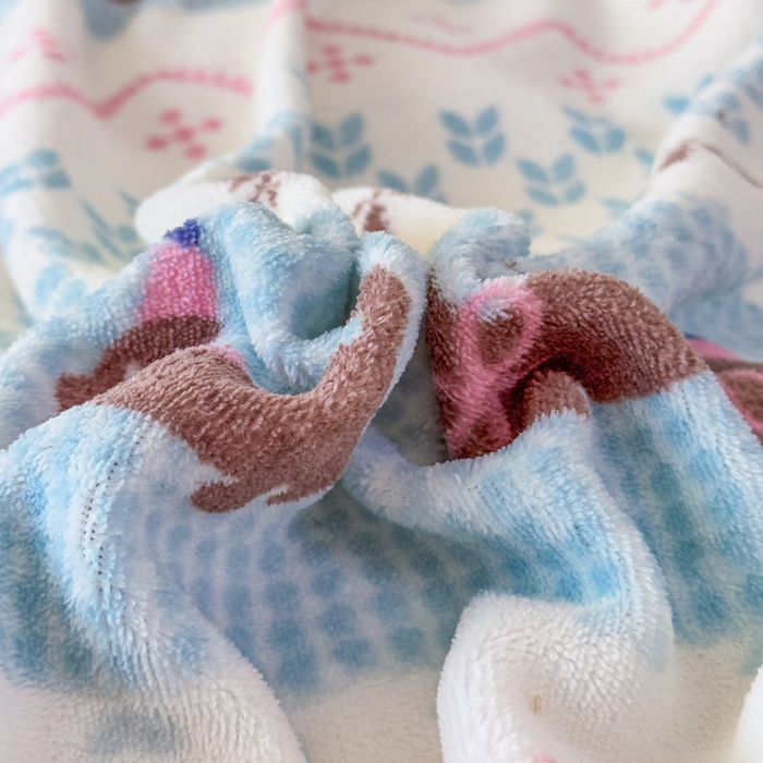 91家纺网 家纺一手货源 找家纺 仟岸家纺 2025新款牛奶绒印花四件套 顽皮狗