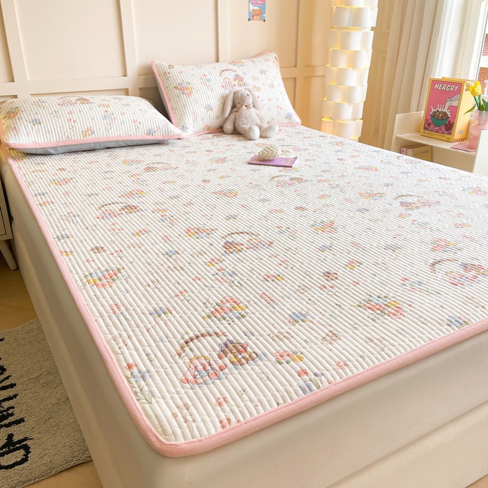 91家纺网 家纺一手货源 找家纺 LIFE.丽芙 2025新款A类四季可用A版全棉数码印花B版牛奶绒单件夹棉床褥垫三件套 床褥垫-浪漫花丛