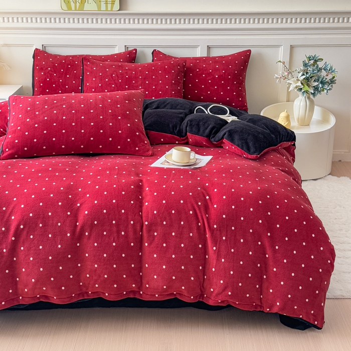 91家纺网 家纺一手货源 找家纺 仟岸家纺 2025新款牛奶绒印花四件套 小点点