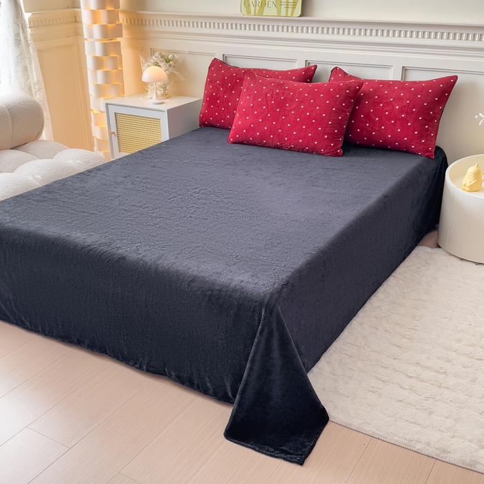 91家纺网 家纺一手货源 找家纺 仟岸家纺 2025新款牛奶绒印花四件套 小点点