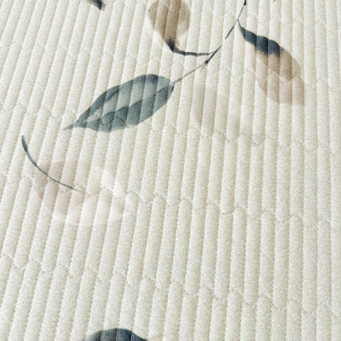 91家纺网 家纺一手货源 找家纺 LIFE.丽芙 2025新款A类四季可用A版全棉数码印花B版牛奶绒单件夹棉炕盖床盖三件套 床盖-叶纷飞