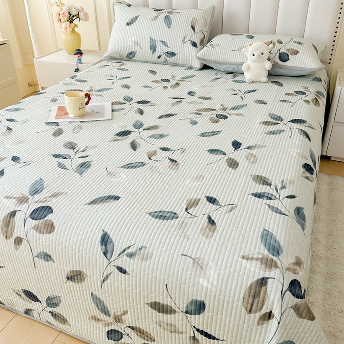 91家纺网 家纺一手货源 找家纺 LIFE.丽芙 2025新款A类四季可用A版全棉数码印花B版牛奶绒单件夹棉炕盖床盖三件套 床盖-叶纷飞