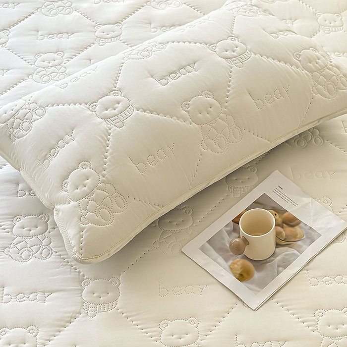 91家纺网 家纺一手货源 找家纺 （总）LIFE.丽芙 2025新款A类四季可用A版全棉数码印花B版牛奶绒单件夹棉炕盖床盖三件套