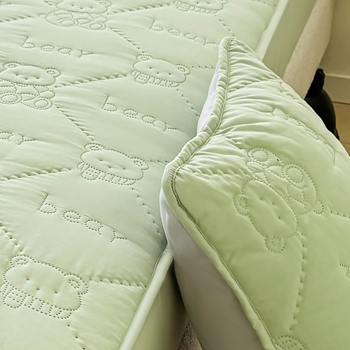 91家纺网 家纺一手货源 找家纺 LIFE.丽芙 2025新款磨毛超声波夹棉机包边枕套 小熊夹棉枕套-松石绿