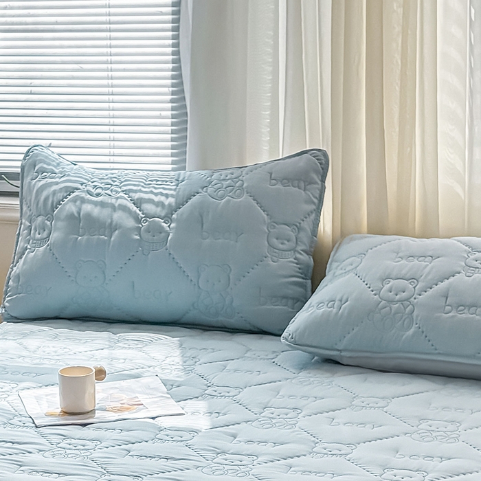 91家纺网 家纺一手货源 找家纺 LIFE.丽芙 2025新款磨毛超声波夹棉机包边枕套 小熊夹棉枕套-海青