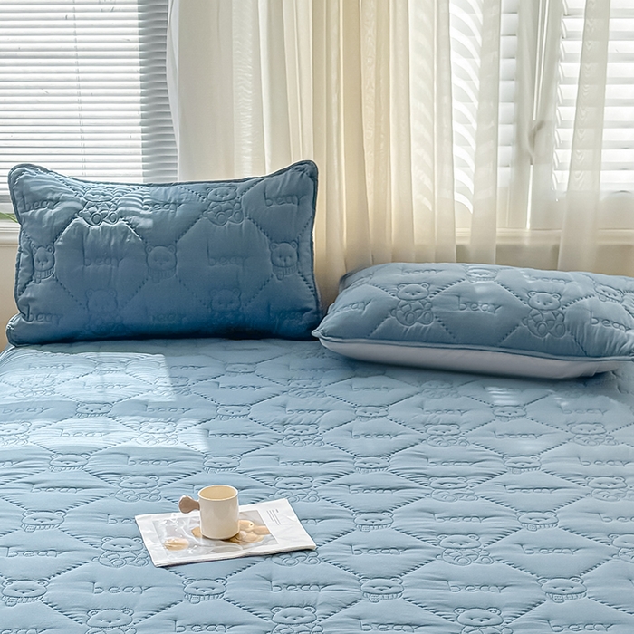 91家纺网 家纺一手货源 找家纺 LIFE.丽芙 2025新款磨毛超声波夹棉机包边枕套 小熊夹棉枕套-宾利蓝