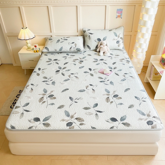 91家纺网 家纺一手货源 找家纺 LIFE.丽芙 2025新款A类四季可用A版全棉数码印花B版牛奶绒单件夹棉床褥垫三件套 床褥垫-叶纷飞