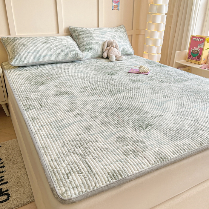 91家纺网 家纺一手货源 找家纺 LIFE.丽芙 2025新款A类四季可用A版全棉数码印花B版牛奶绒单件夹棉床褥垫三件套 床褥垫-秋韵