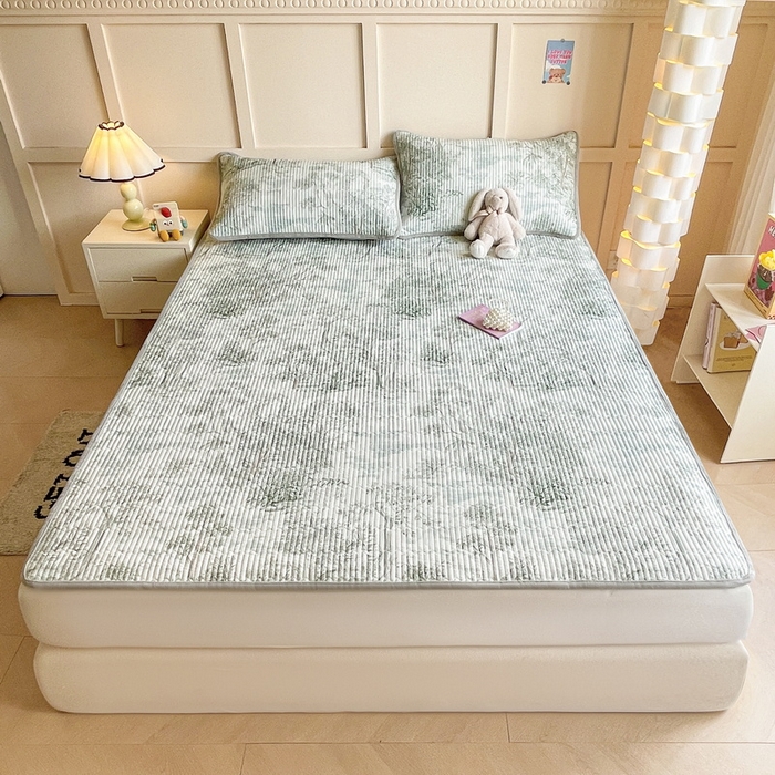 91家纺网 家纺一手货源 找家纺 LIFE.丽芙 2025新款A类四季可用A版全棉数码印花B版牛奶绒单件夹棉床褥垫三件套 床褥垫-秋韵