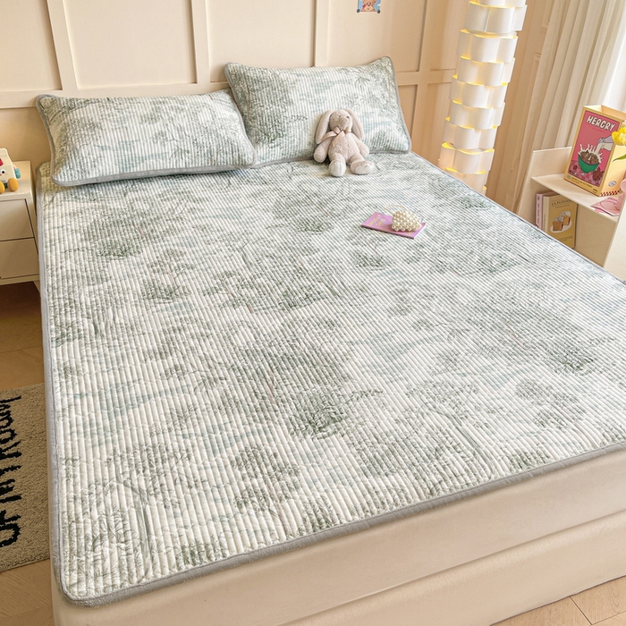 91家纺网 家纺一手货源 找家纺 LIFE.丽芙 2025新款A类四季可用A版全棉数码印花B版牛奶绒单件夹棉床褥垫三件套 床褥垫-秋韵